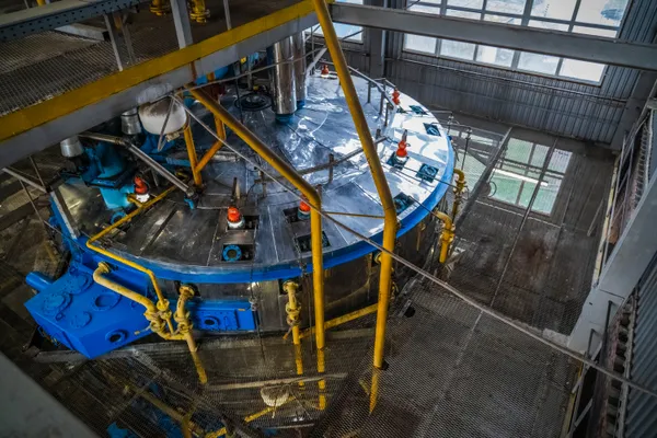 Екстрактор зверху — масштаб обладнання